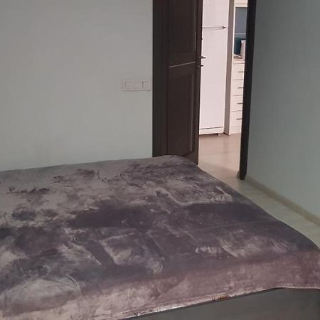 Beautiful Apartment Located In Pushkin Street Yerevan Bagian luar foto