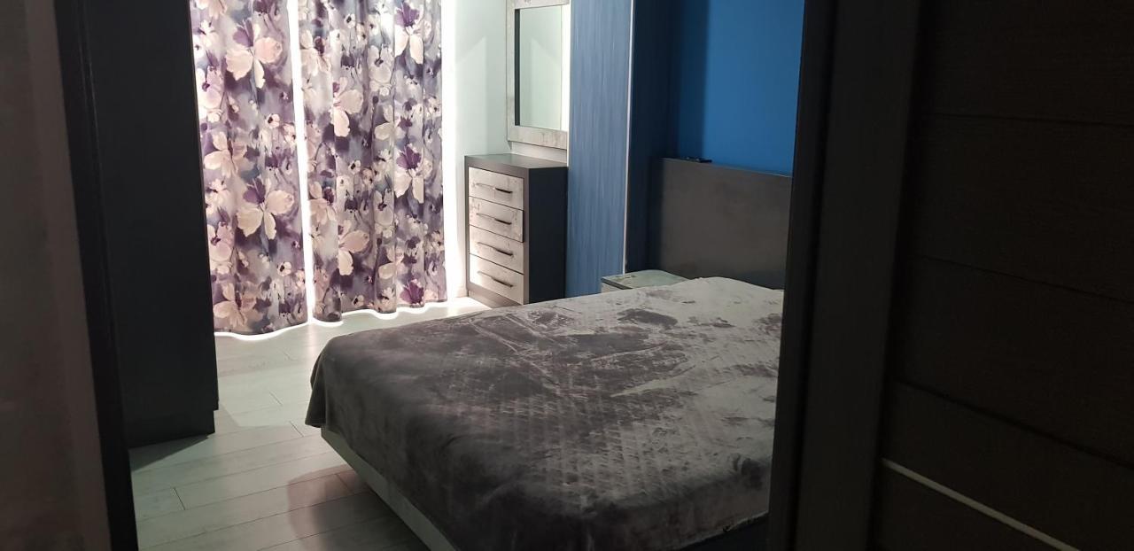 Beautiful Apartment Located In Pushkin Street Yerevan Bagian luar foto